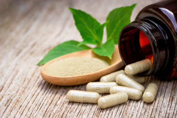 You are currently viewing What Is Kratom? Strains, Forms & What to Know